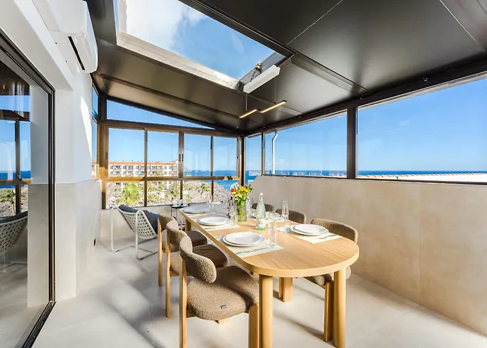 Atlantic View Premium Oceanfront Penthouse 아파트